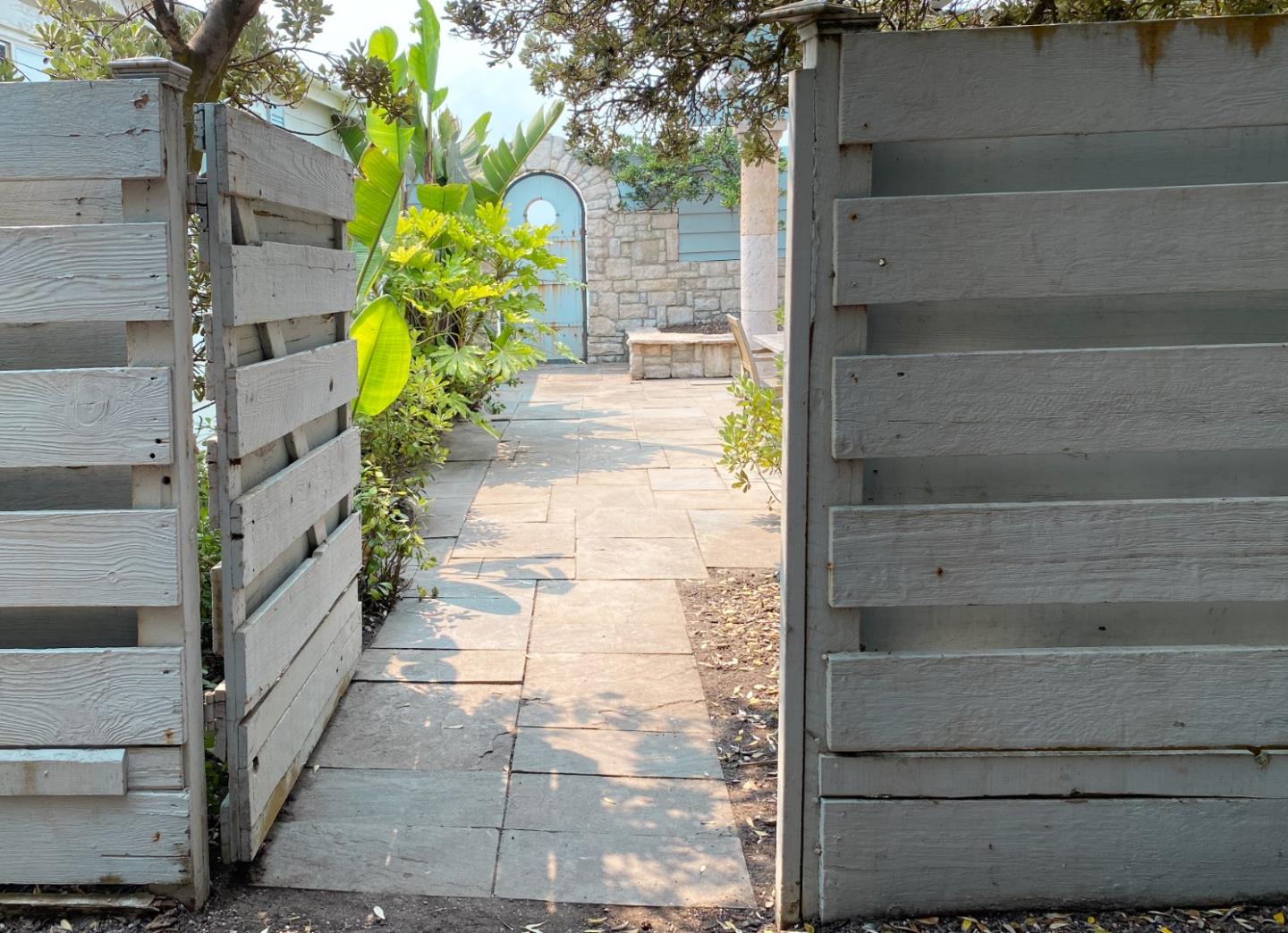 1112 Palmetto Avenue, PACIFICA, California 94044, ,Comm Industrial For Sale,For Sale,Palmetto Avenue,40973515