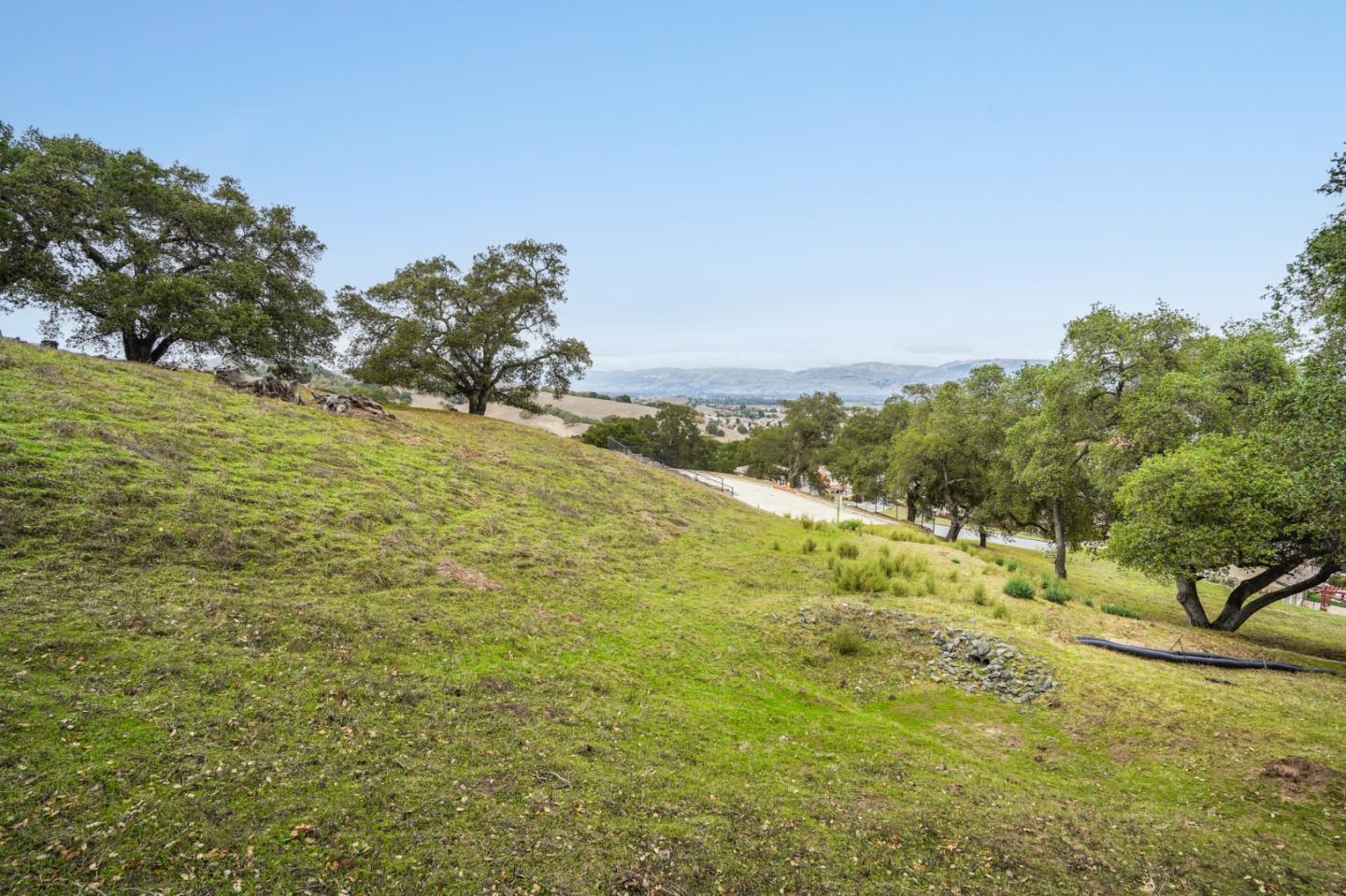8951 Tea Tree Way, GILROY, California 95020, ,Lots And Land,For Sale,Tea Tree Way,40973295