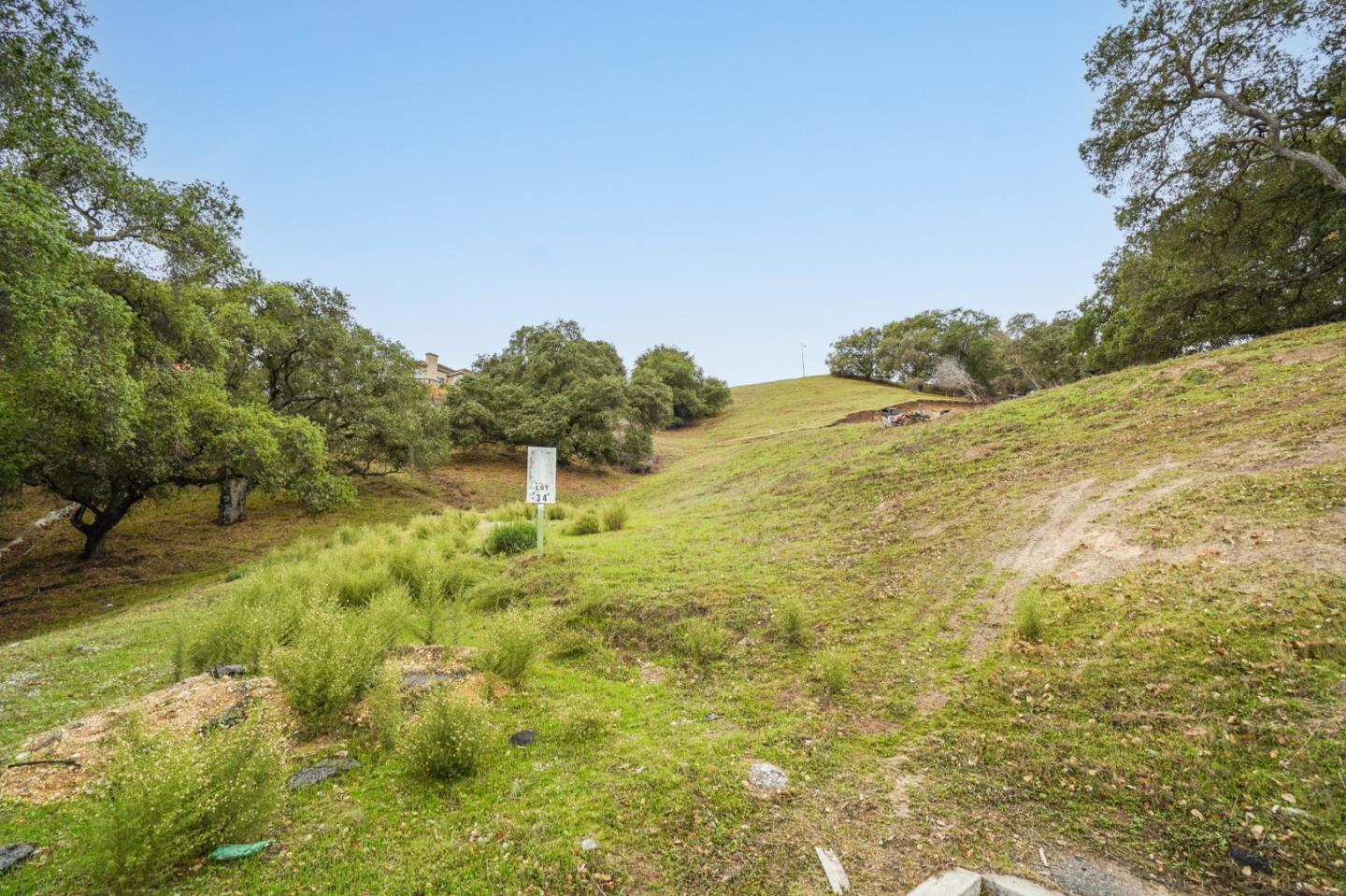 8951 Tea Tree Way, GILROY, California 95020, ,Lots And Land,For Sale,Tea Tree Way,40973295