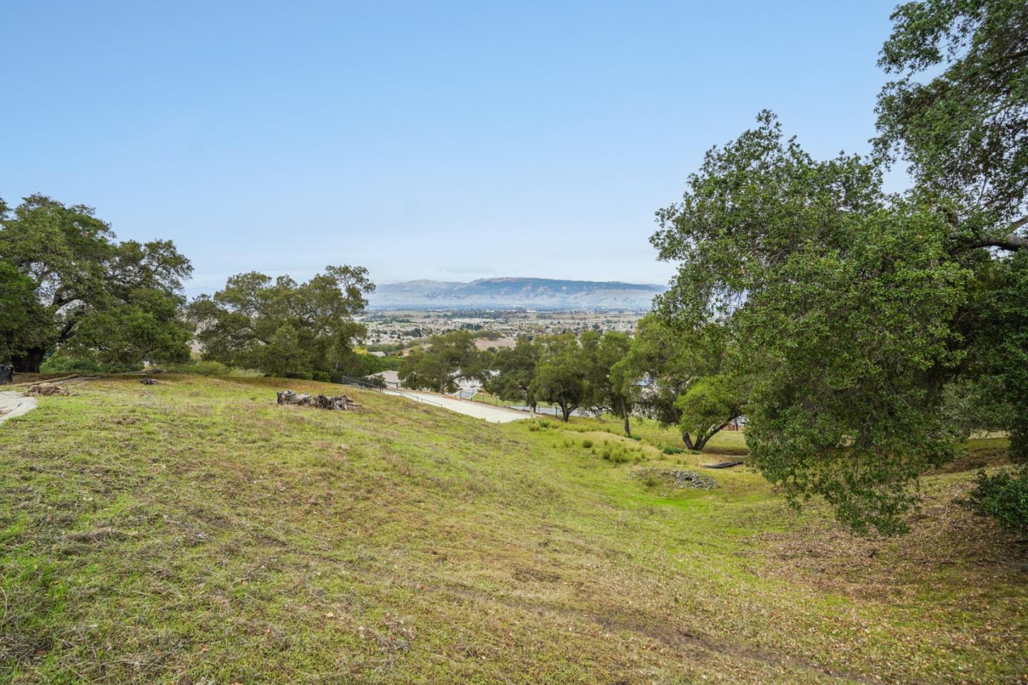 8951 Tea Tree Way, GILROY, California 95020, ,Lots And Land,For Sale,Tea Tree Way,40973295