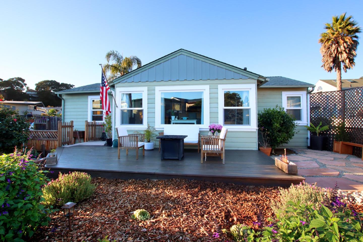 Detail Gallery Image 1 of 1 For 205 Treasure Island Dr, Aptos,  CA 95003 - 4 Beds | 2 Baths