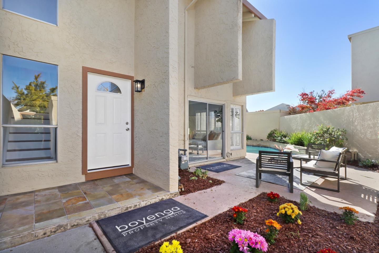 Detail Gallery Image 1 of 1 For 520 Cape Blanco Ct, Sunnyvale,  CA 94087 - 3 Beds | 2/1 Baths