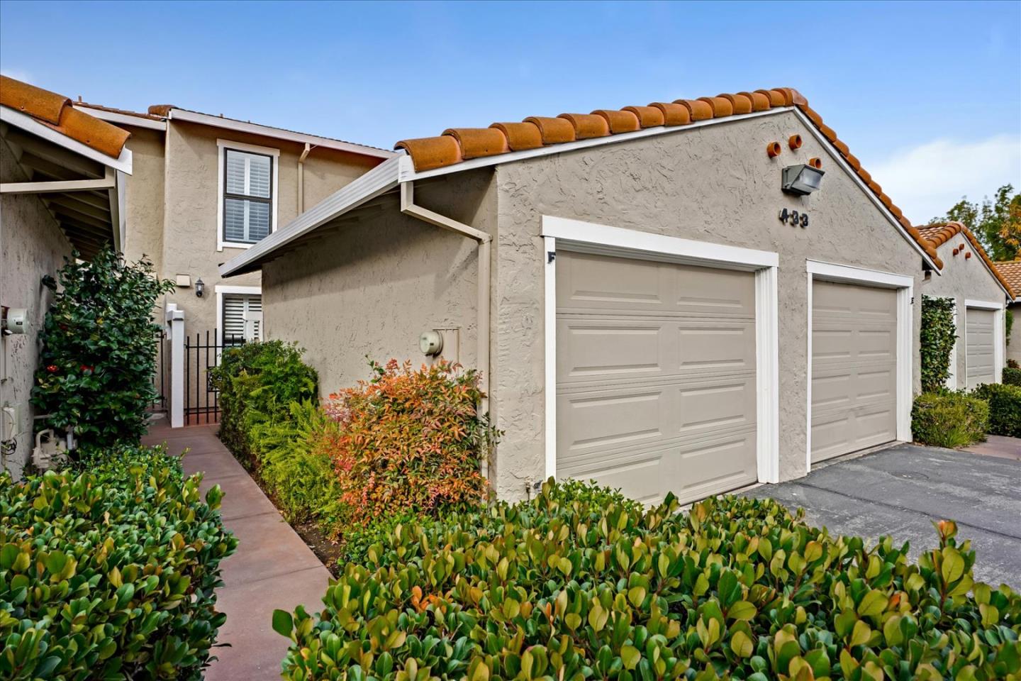 Detail Gallery Image 1 of 1 For 433 W Rincon Ave #F,  Campbell,  CA 95008 - 2 Beds | 1/1 Baths