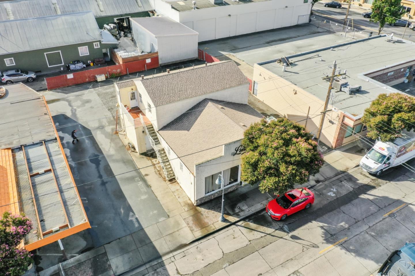219 South Street, HOLLISTER, California 95023, ,Comm Industrial For Sale,For Sale,South Street,40973682