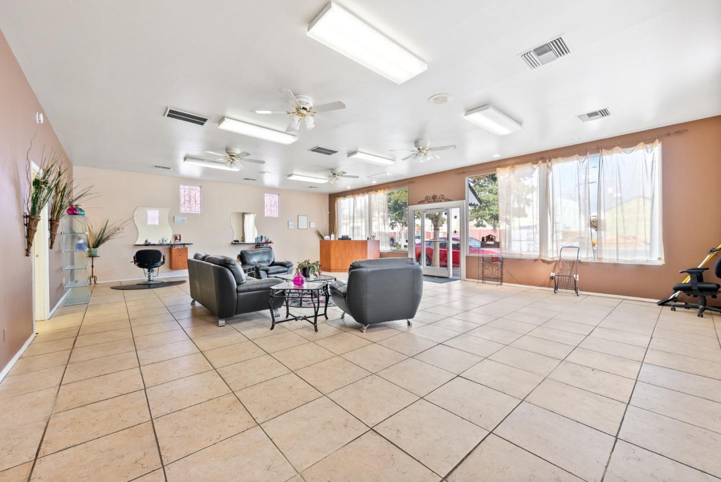 219 South Street, HOLLISTER, California 95023, ,Comm Industrial For Sale,For Sale,South Street,40973682