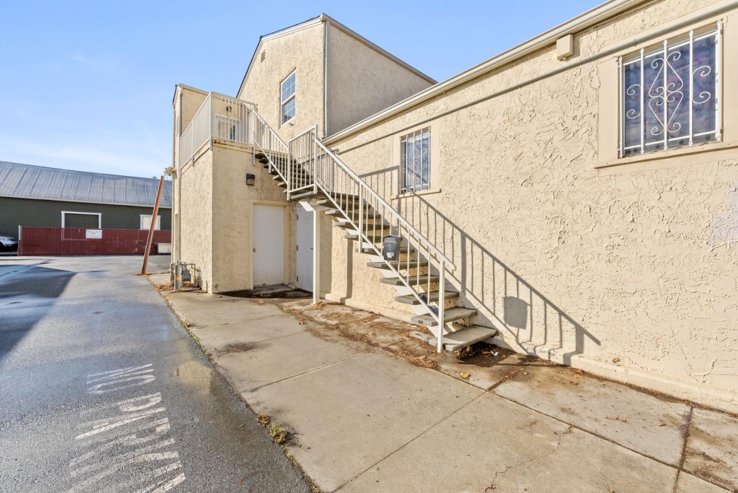 219 South Street, HOLLISTER, California 95023, ,Comm Industrial For Sale,For Sale,South Street,40973682