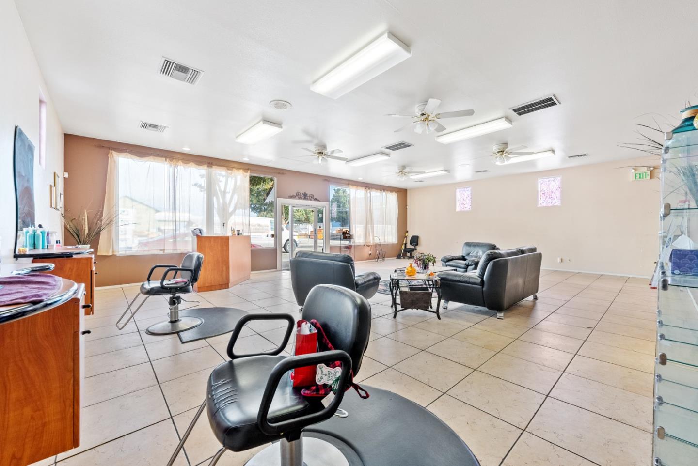 219 South Street, HOLLISTER, California 95023, ,Comm Industrial For Sale,For Sale,South Street,40973682