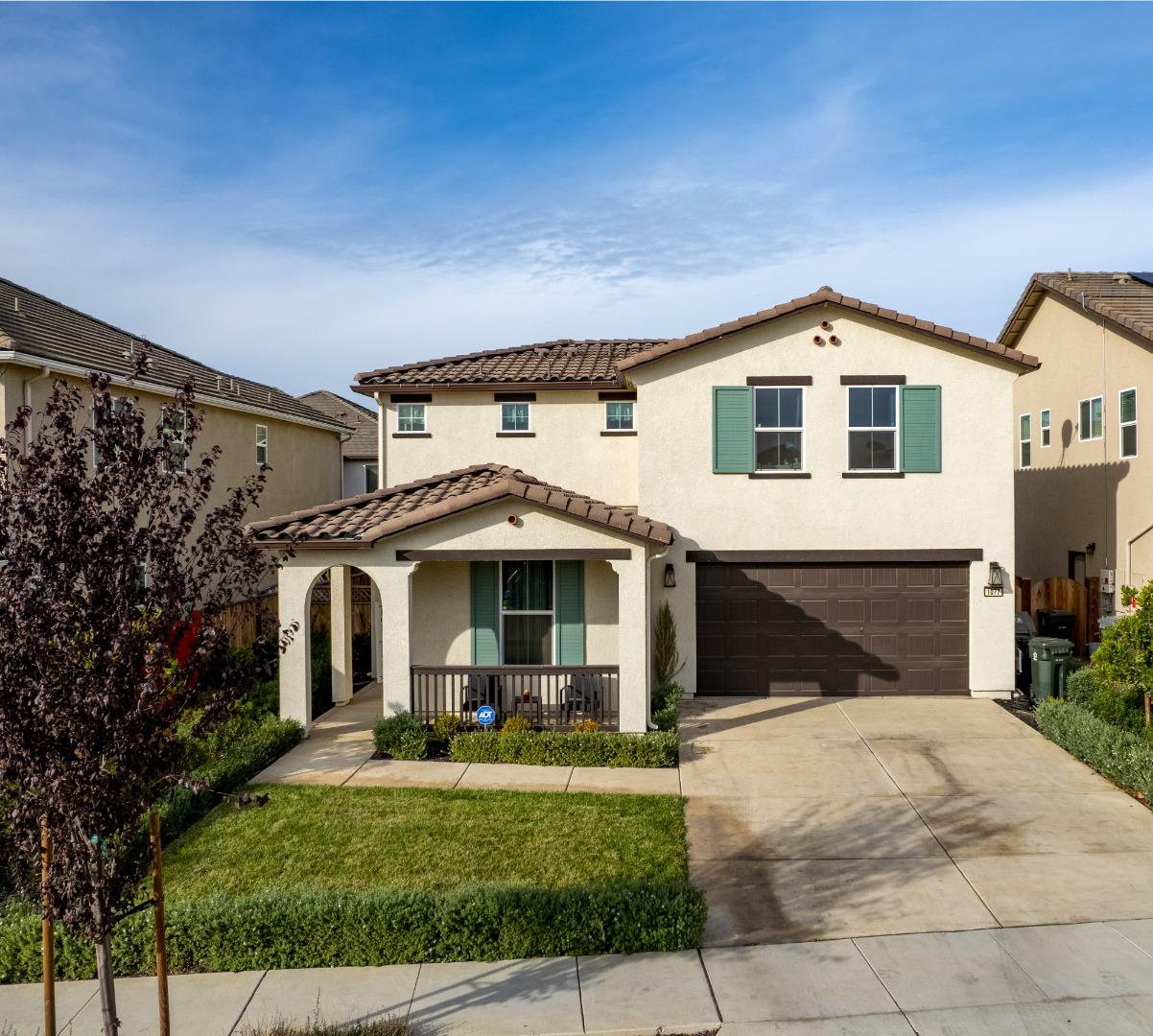 Detail Gallery Image 1 of 1 For 1077 Sardinia Dr, Salinas,  CA 93905 - 4 Beds | 3 Baths