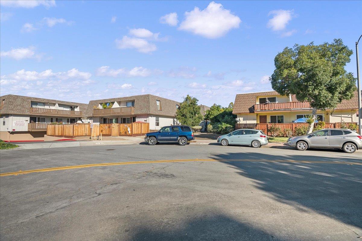 1285 Ayala Drive, SUNNYVALE, California 94086, ,Comm Ri Multi-units 5+,For Sale,Ayala Drive,ML81869691