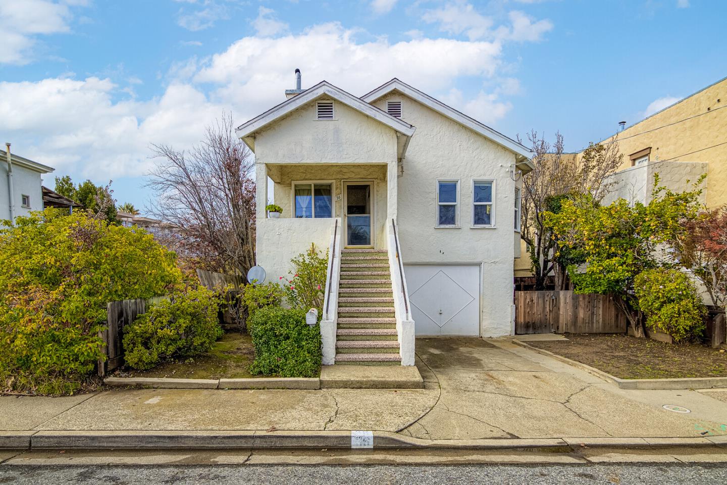 Detail Gallery Image 1 of 1 For 36 Center St, Millbrae,  CA 94030 - 5 Beds | 2 Baths