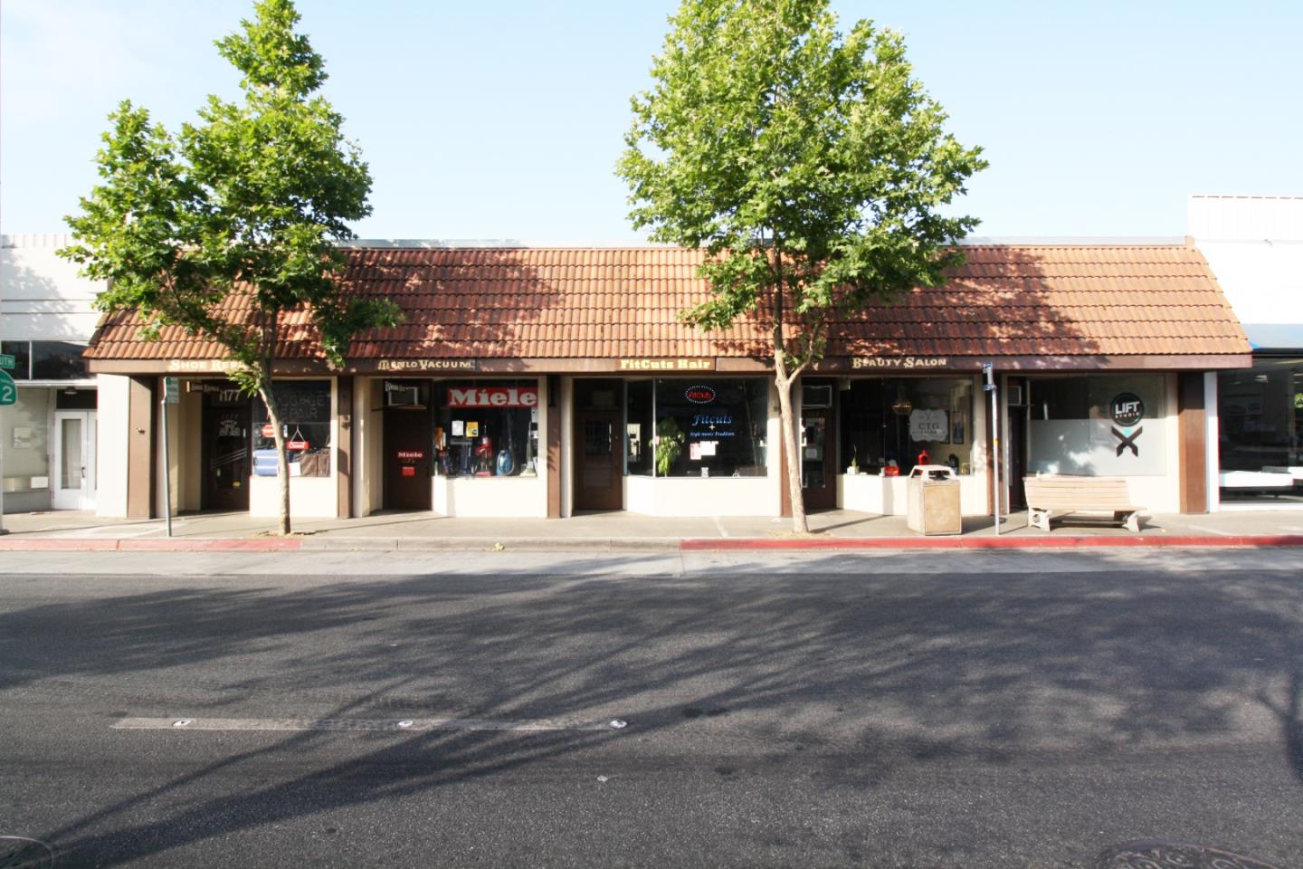 1177-1185 El Camino Real, MENLO PARK, California 94025, ,Comm Industrial For Sale,For Sale,El Camino Real,40974102