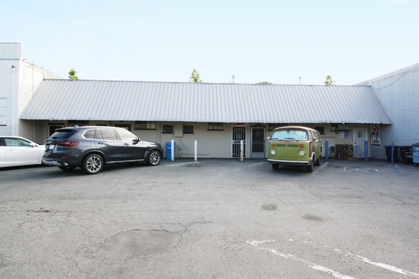 1181 El Camino Real, MENLO PARK, California 94025, ,Comm Industrial For Lease,For Rent,El Camino Real,40973823