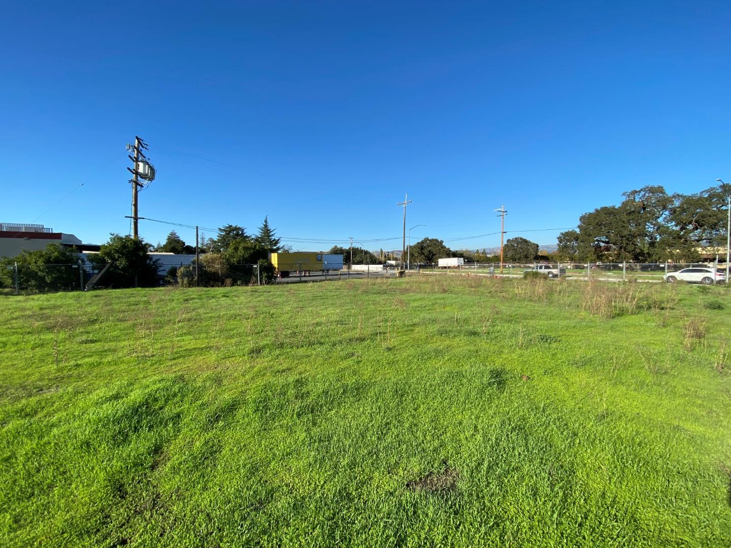 17620 Monterey Street, MORGAN HILL, California 95037, ,Lots And Land,For Sale,Monterey Street,40974104