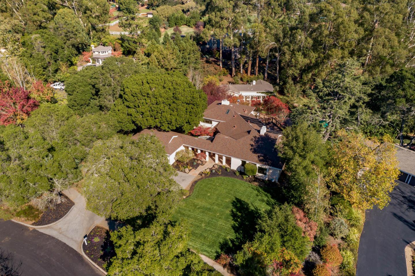 4 Applewood Lane, Portola Valley, CA 94028