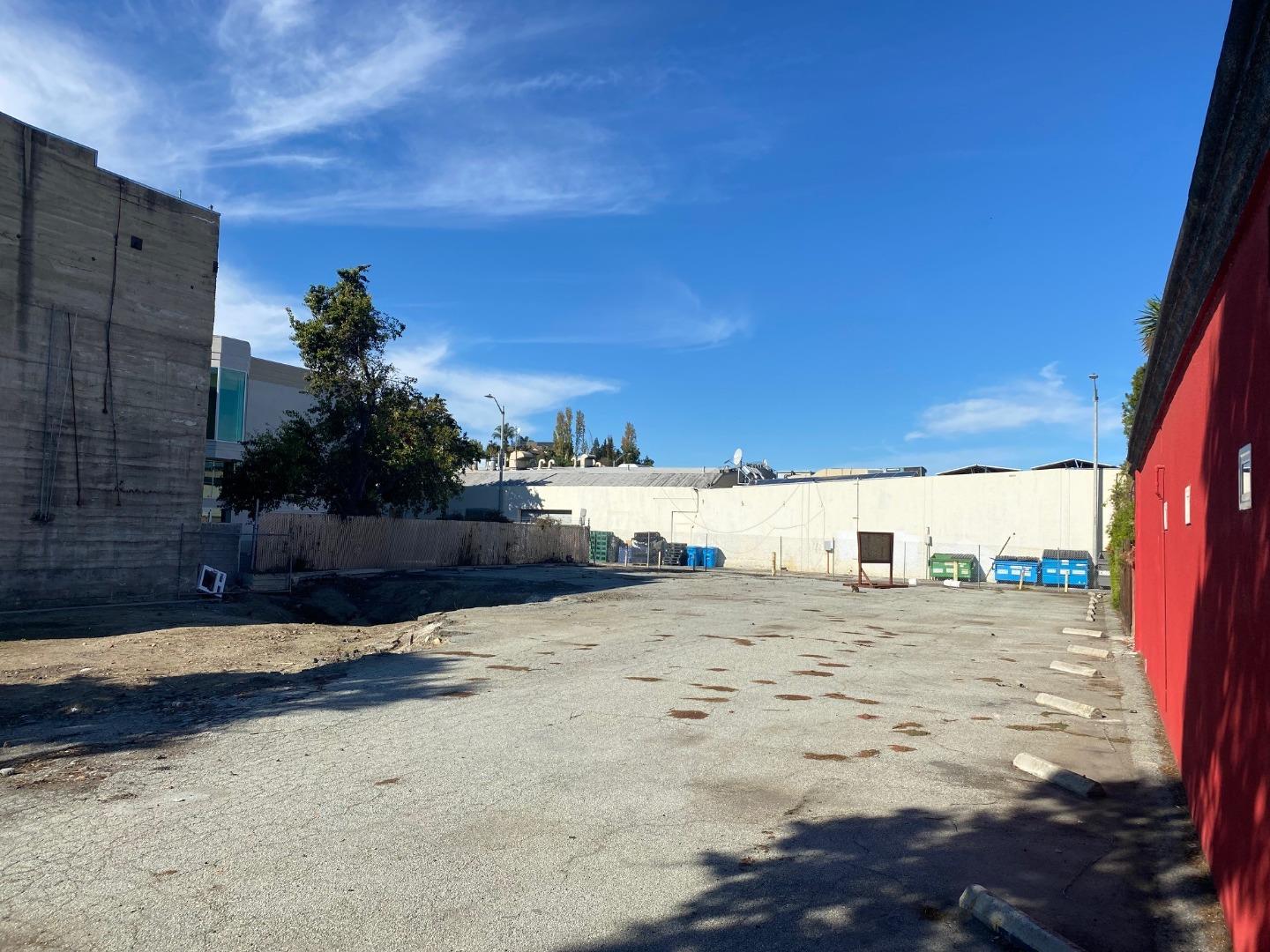 220 4th Street, HOLLISTER, California 95023, ,Lots And Land,For Sale,4th Street,40974132