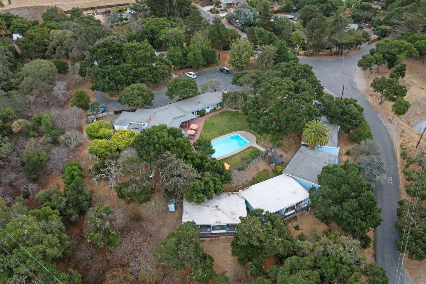 10 Flight Road, CARMEL VALLEY, California 93924, ,Comm Industrial For Sale,For Sale,Flight Road,40974354
