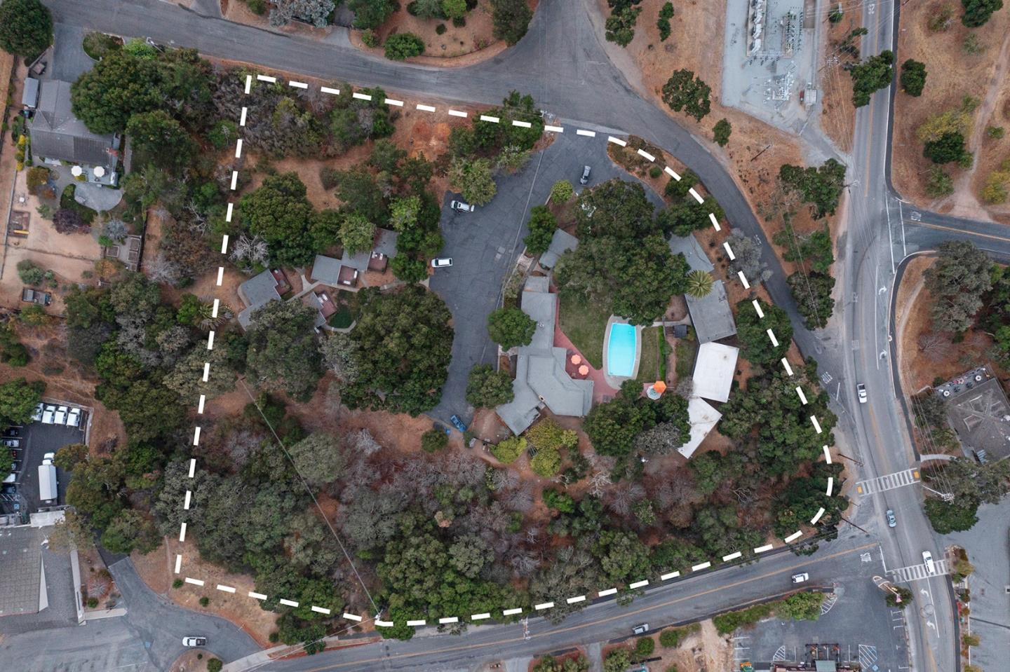 10 Flight Road, CARMEL VALLEY, California 93924, ,Comm Industrial For Sale,For Sale,Flight Road,40974354