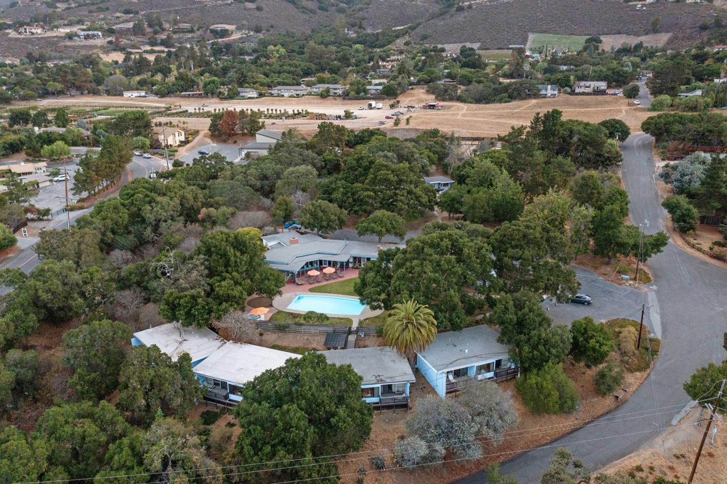 10 Flight Road, CARMEL VALLEY, California 93924, ,Comm Industrial For Sale,For Sale,Flight Road,40974354
