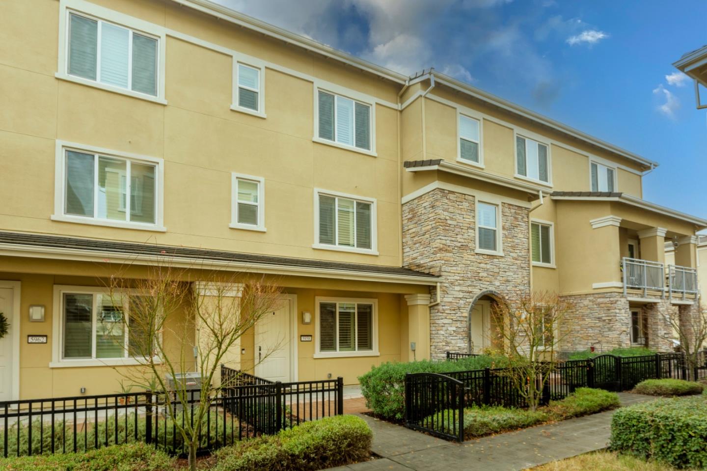 5958 Larkstone Loop, San Jose, CA 95123 3 Beds 3/1 Baths (Sold