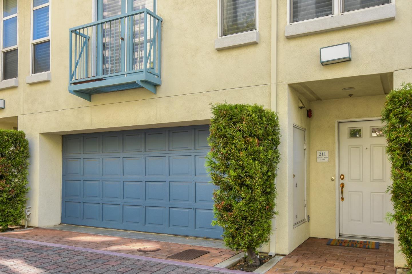 Detail Gallery Image 1 of 1 For 211 Town Green Ln, Foster City,  CA 94404 - 2 Beds | 2/1 Baths