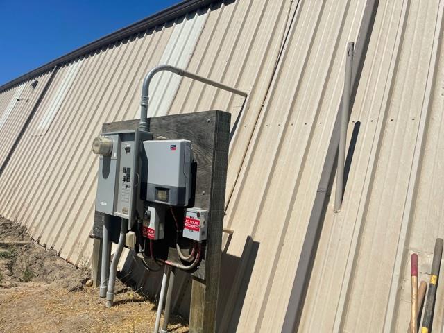 325 Airport Road, KING CITY, California 93930, ,Comm Industrial For Sale,For Sale,Airport Road,40974359
