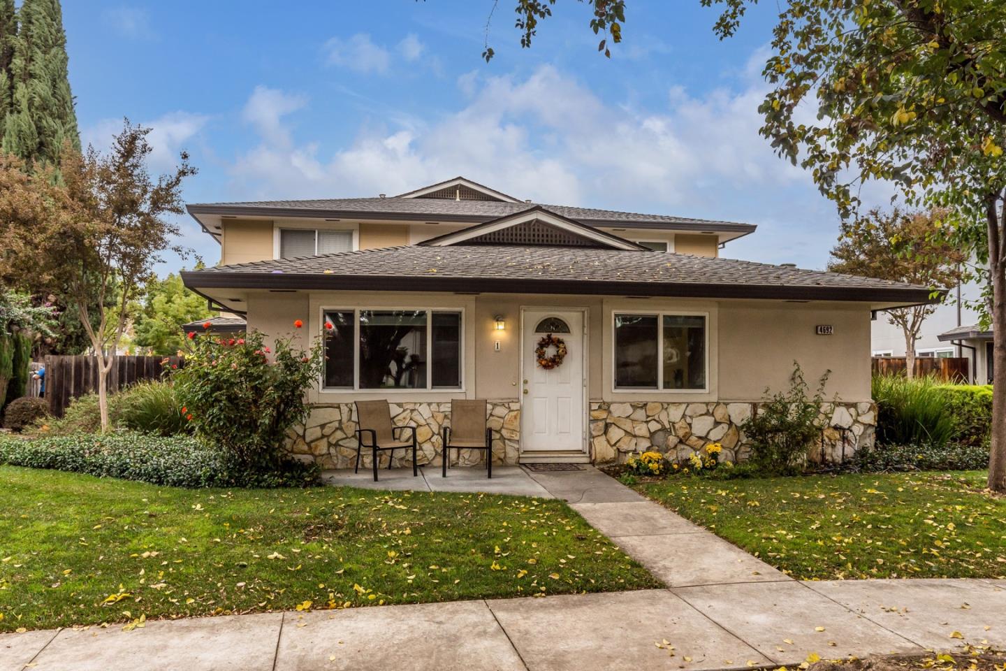 Detail Gallery Image 1 of 1 For 4692 Capay Dr #1,  San Jose,  CA 95118 - 2 Beds | 1 Baths