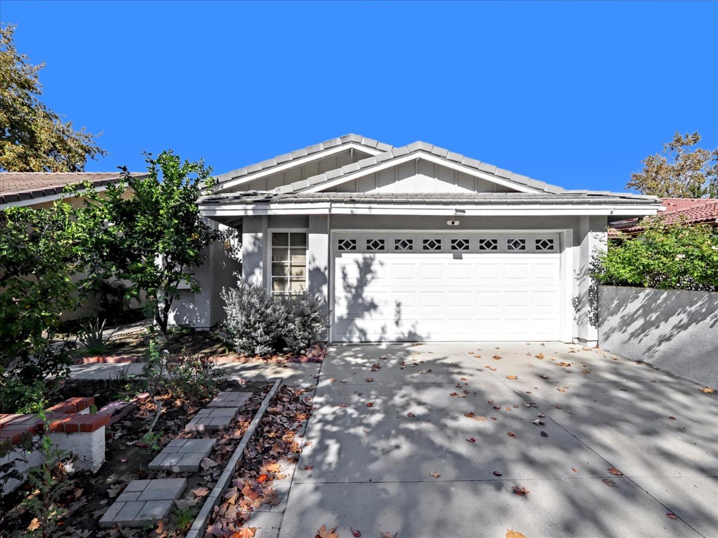 Detail Gallery Image 1 of 1 For 25076 Sunset Pl, Laguna Hills,  CA 92653 - 3 Beds | 2 Baths