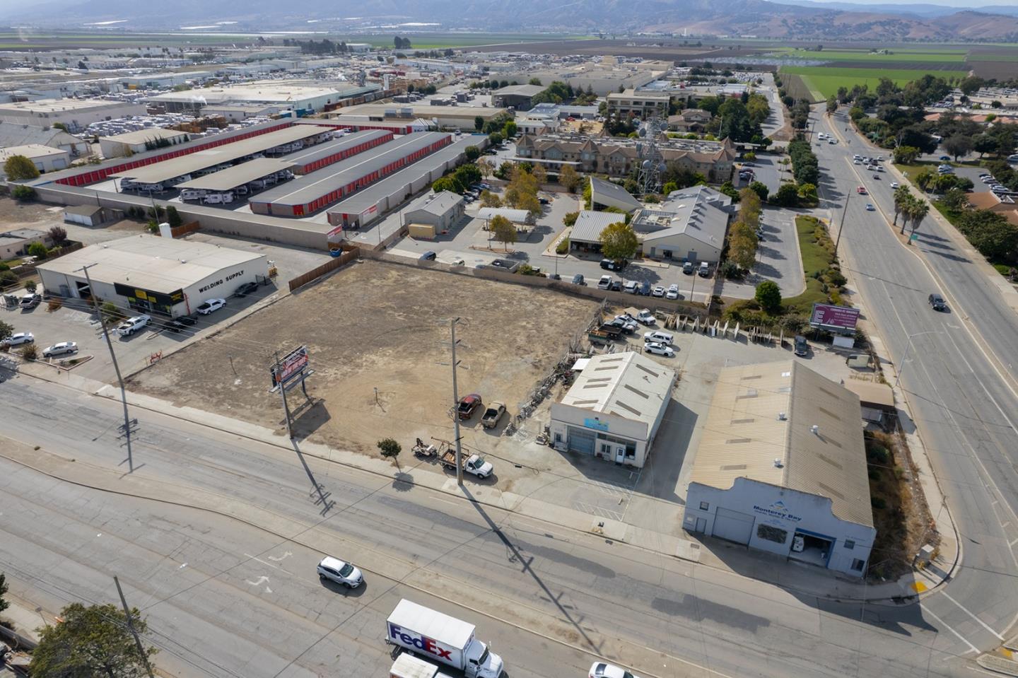 1012 Abbott Street, SALINAS, California 93901, ,Comm Industrial For Sale,For Sale,Abbott Street,40974561