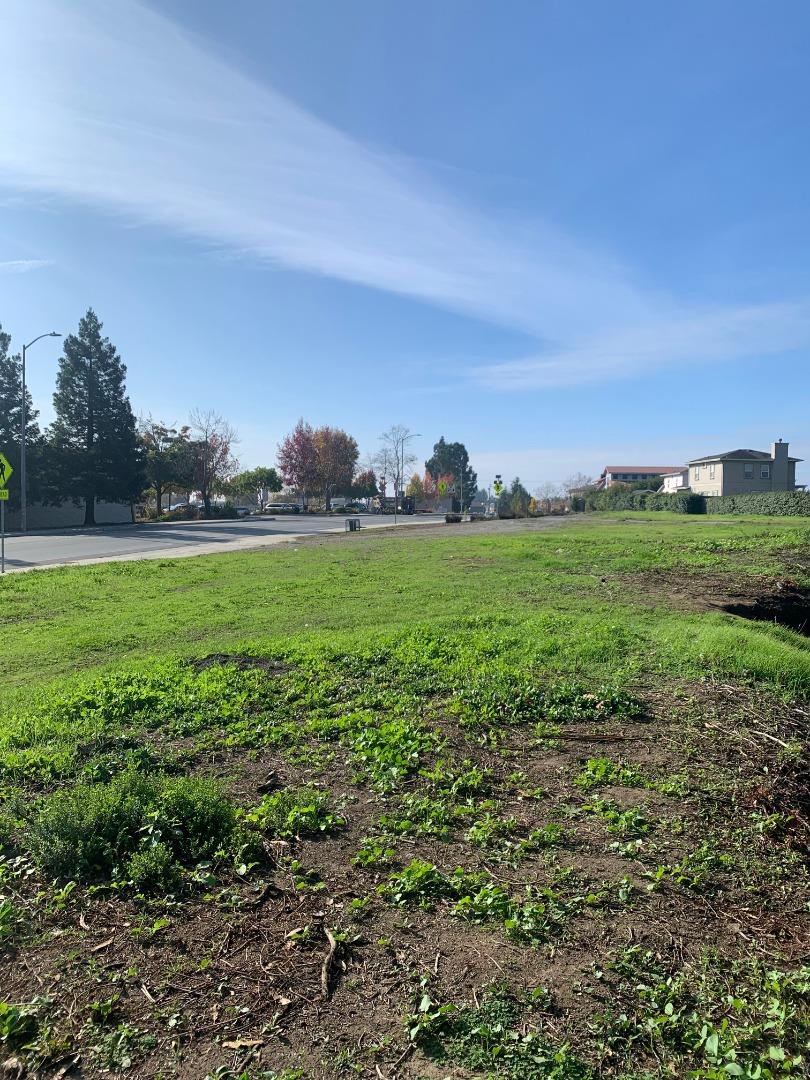 0 Airport Boulevard, WATSONVILLE, California 95076, ,Lots And Land,For Sale,Airport Boulevard,40974560