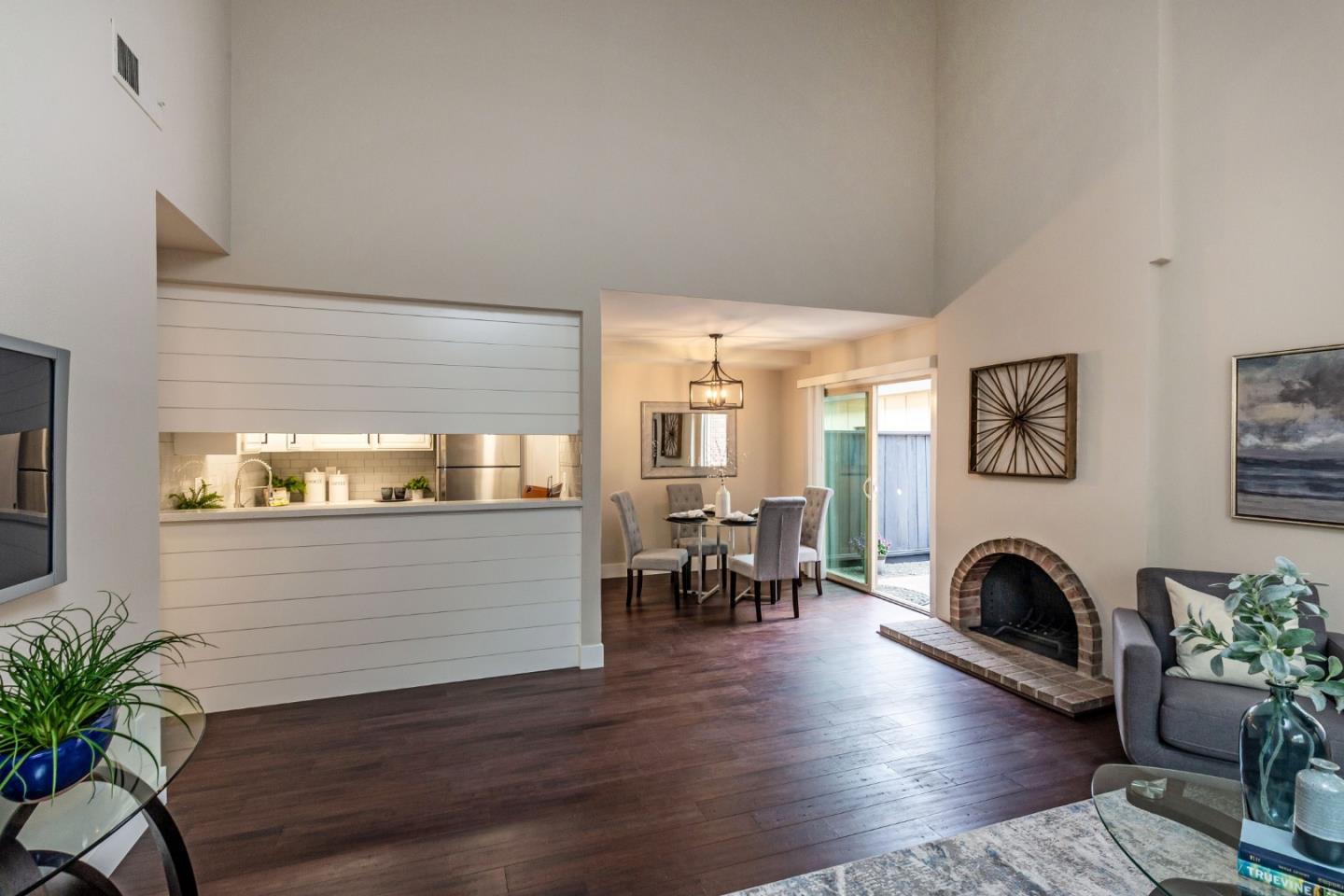 Detail Gallery Image 1 of 1 For 2343 Lava Dr, San Jose,  CA 95133 - 3 Beds | 1 Baths