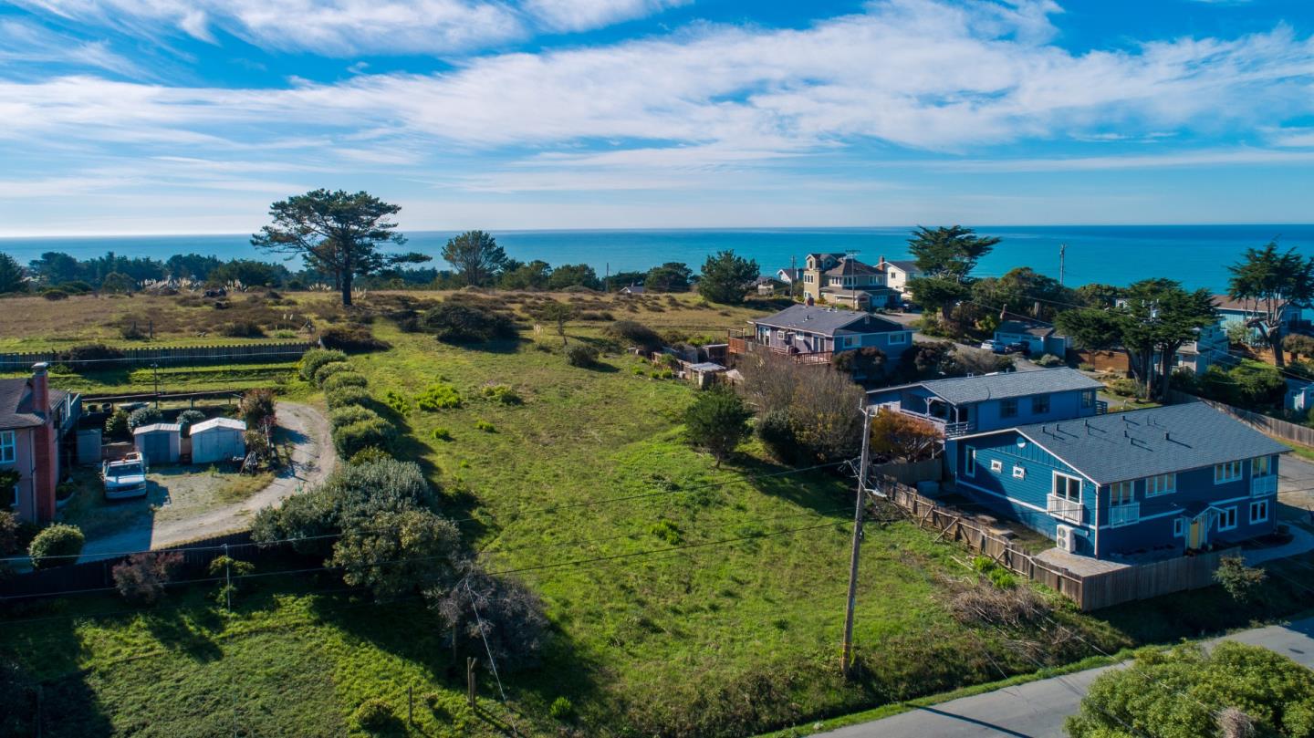 0 8th Street, MONTARA, California 94037, ,Lots And Land,For Sale,8th Street,40974567