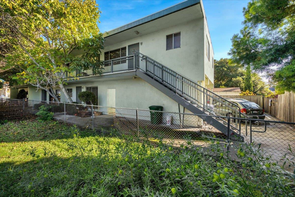 2422 Mckinley Avenue, BERKELEY, California 94703, ,Comm Ri Multi-units 5+,For Sale,Mckinley Avenue,ML81870889