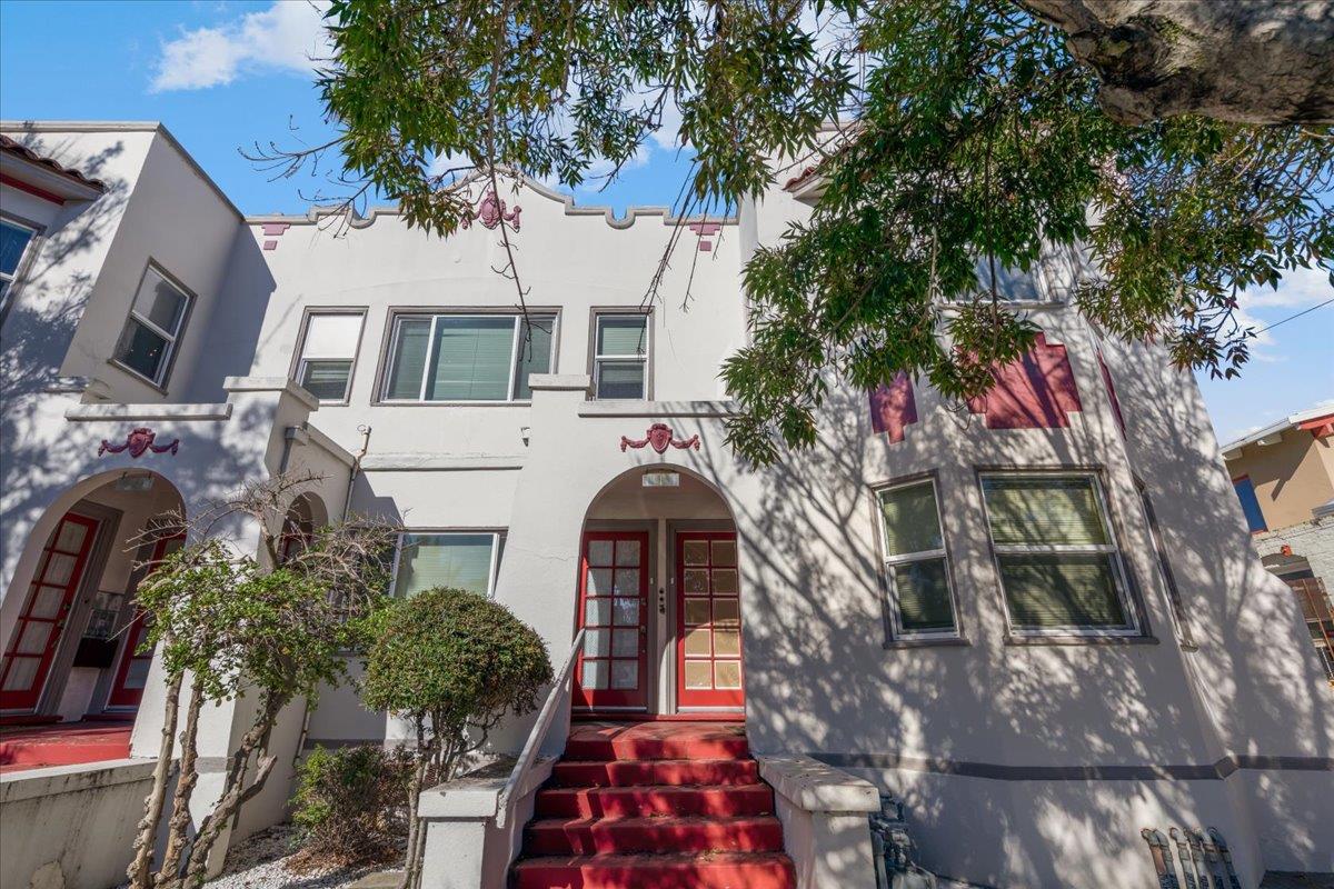 818 61st Street, OAKLAND, California 94608, ,Comm Ri Multi-units 5+,For Sale,61st Street,ML81870903