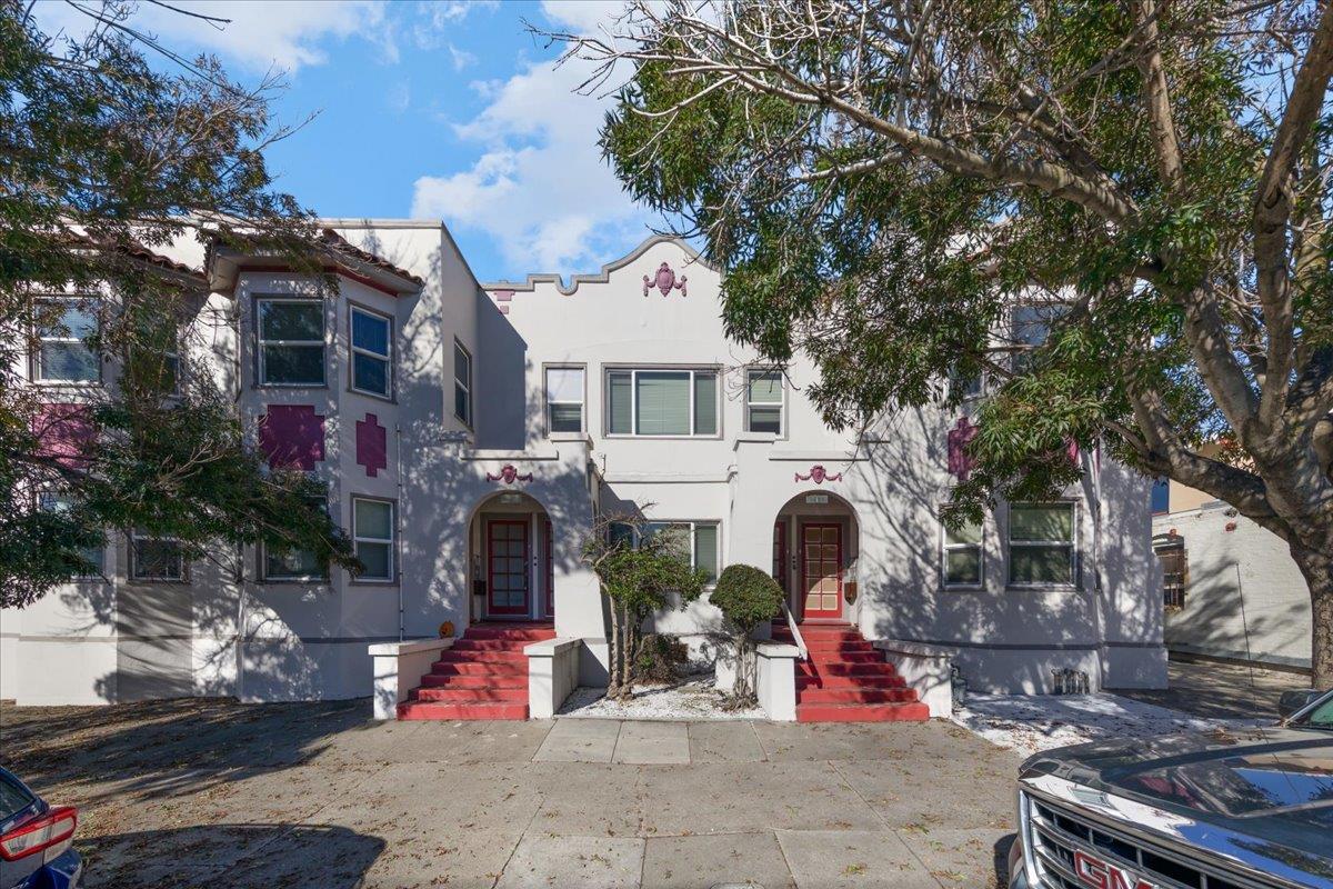 818 61st Street, OAKLAND, California 94608, ,Comm Ri Multi-units 5+,For Sale,61st Street,ML81870903