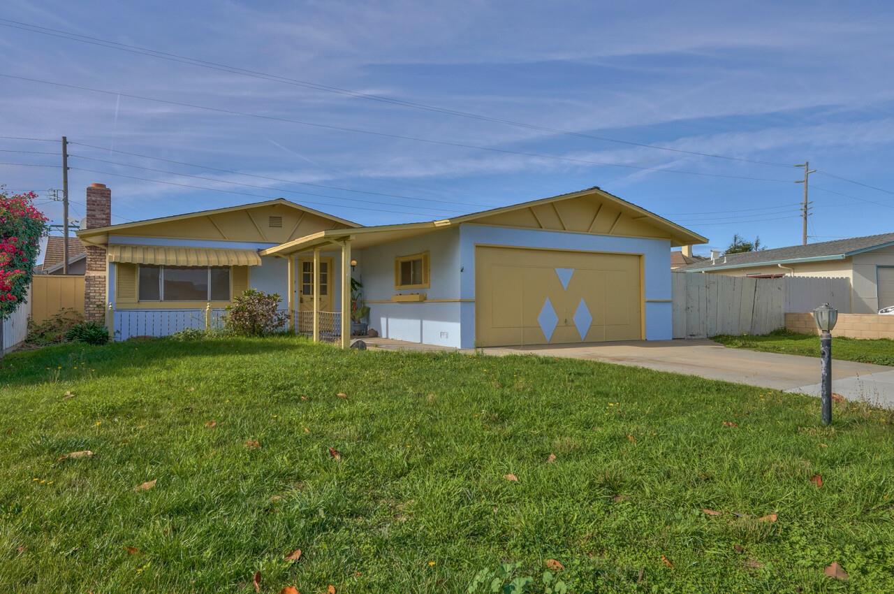 Detail Gallery Image 1 of 1 For 1541 Colusa Pl, Salinas,  CA 93906 - 3 Beds | 2 Baths
