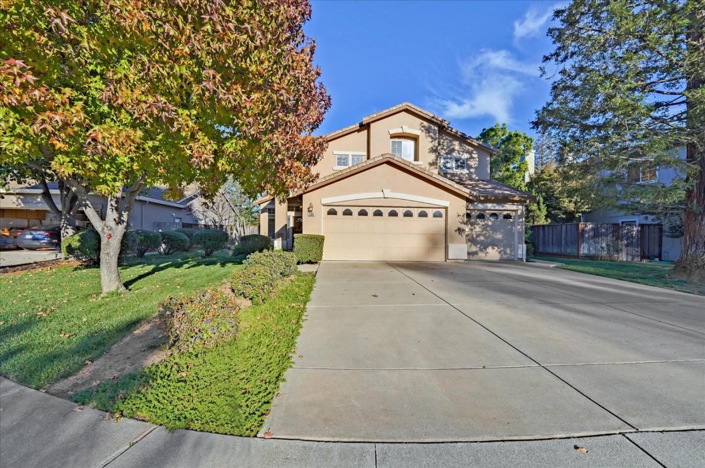 Detail Gallery Image 1 of 1 For 409 Cascades Ct, Morgan Hill,  CA 95037 - 4 Beds | 3/1 Baths