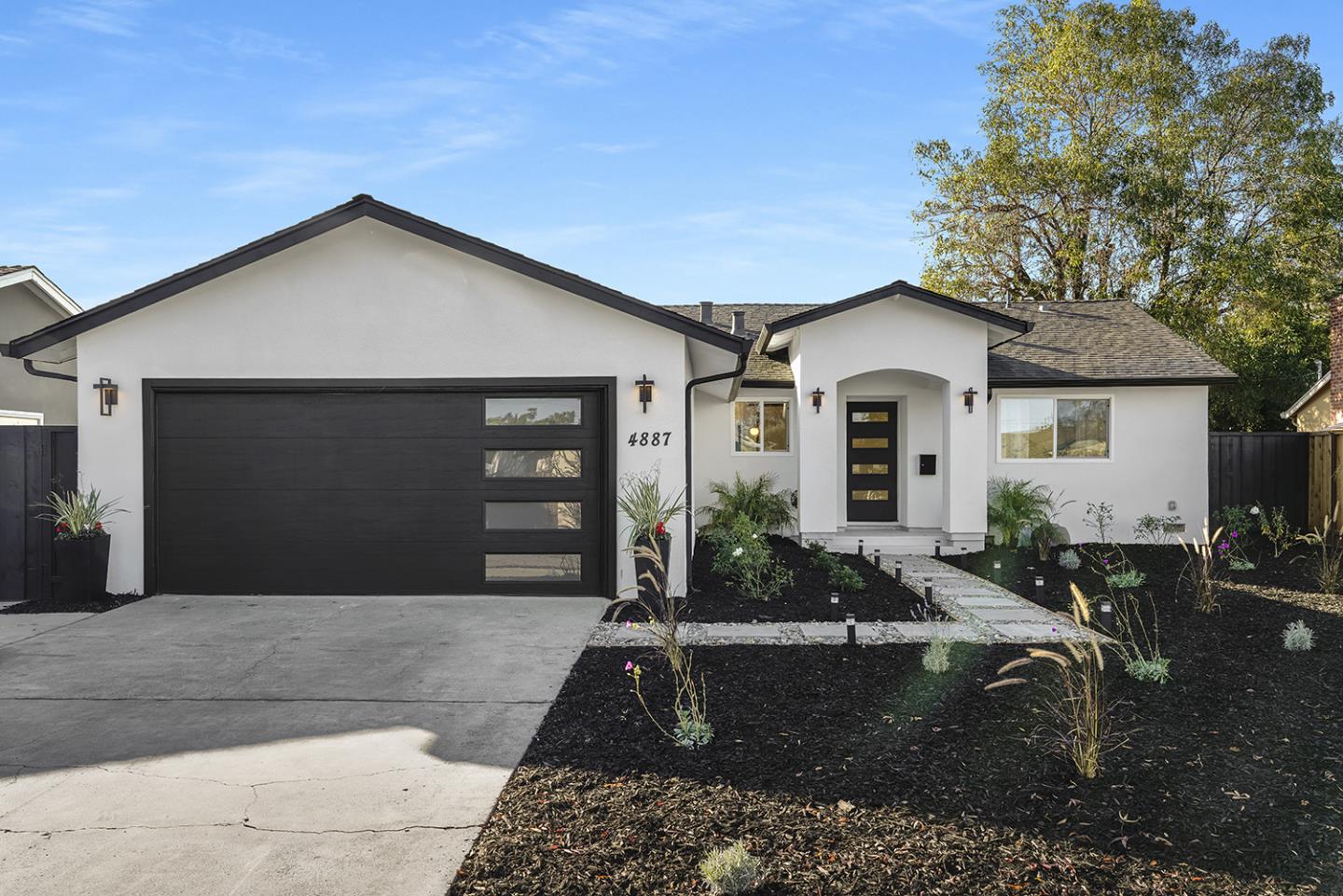 Detail Gallery Image 1 of 1 For 4887 Mary Jane Way, San Jose,  CA 95124 - 3 Beds | 2 Baths