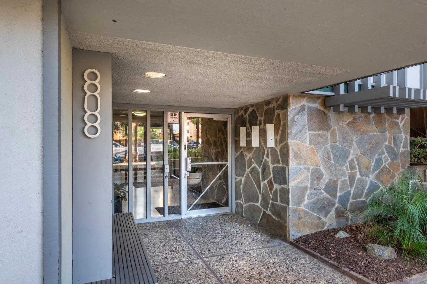 Detail Gallery Image 1 of 1 For 808 Laurel Ave #105,  San Mateo,  CA 94401 - 1 Beds | 1 Baths
