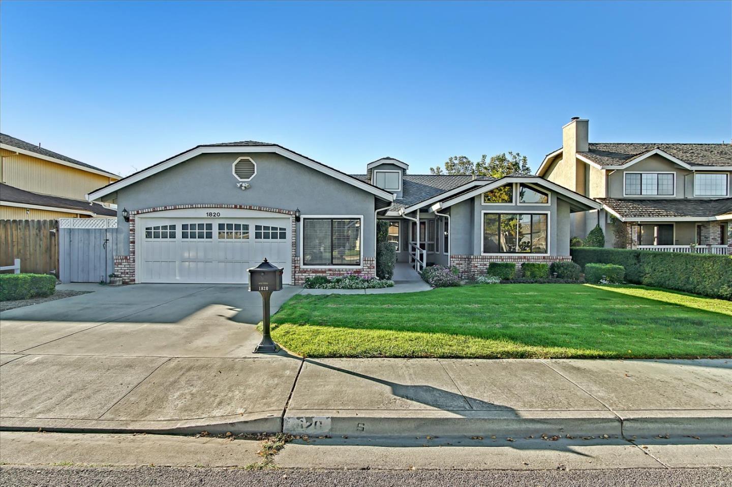 Detail Gallery Image 1 of 1 For 1820 Nora Dr, Hollister,  CA 95023 - 3 Beds | 2 Baths