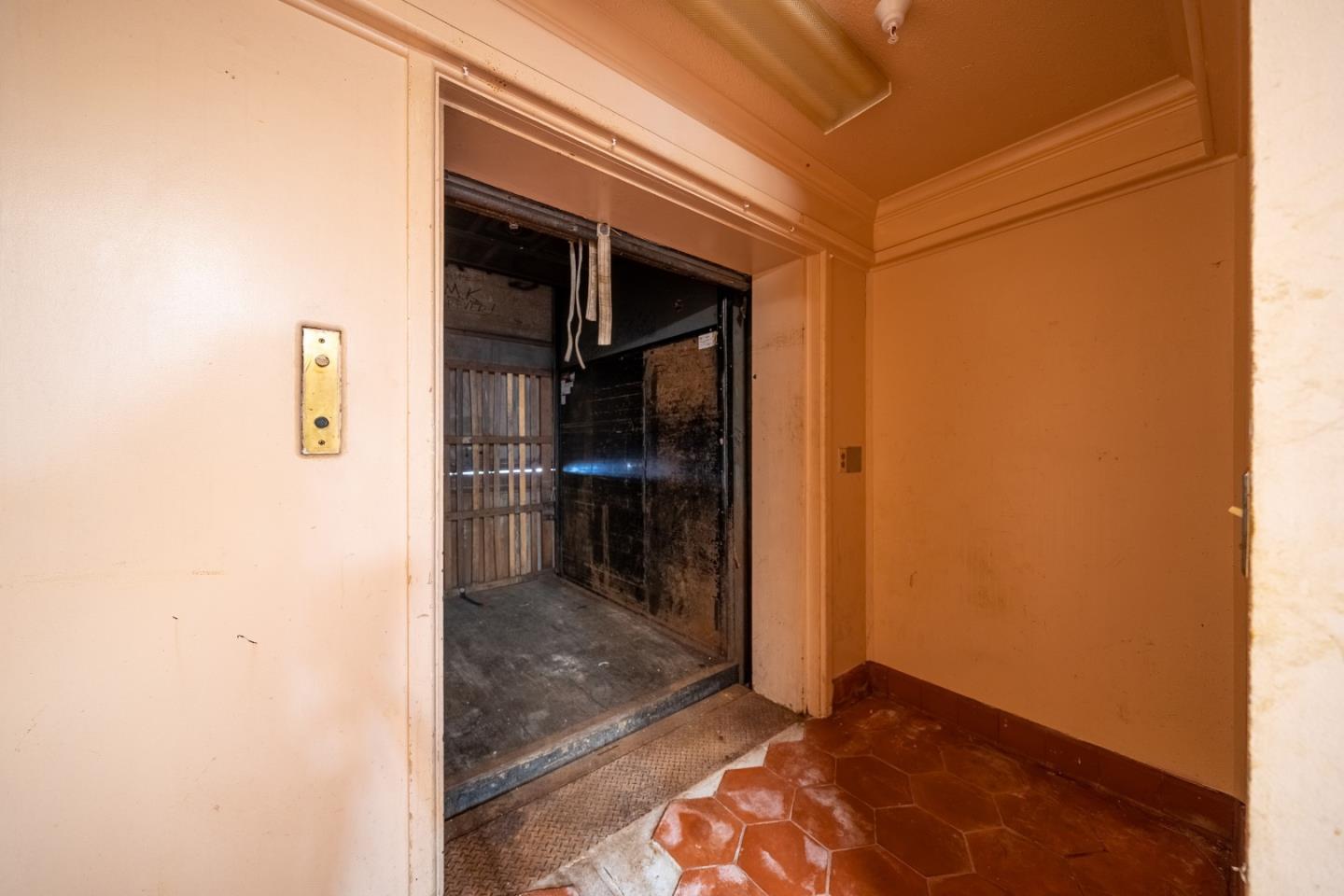910 Main Street, SALINAS, California 93901, ,Comm Industrial For Sale,For Sale,Main Street,40975201