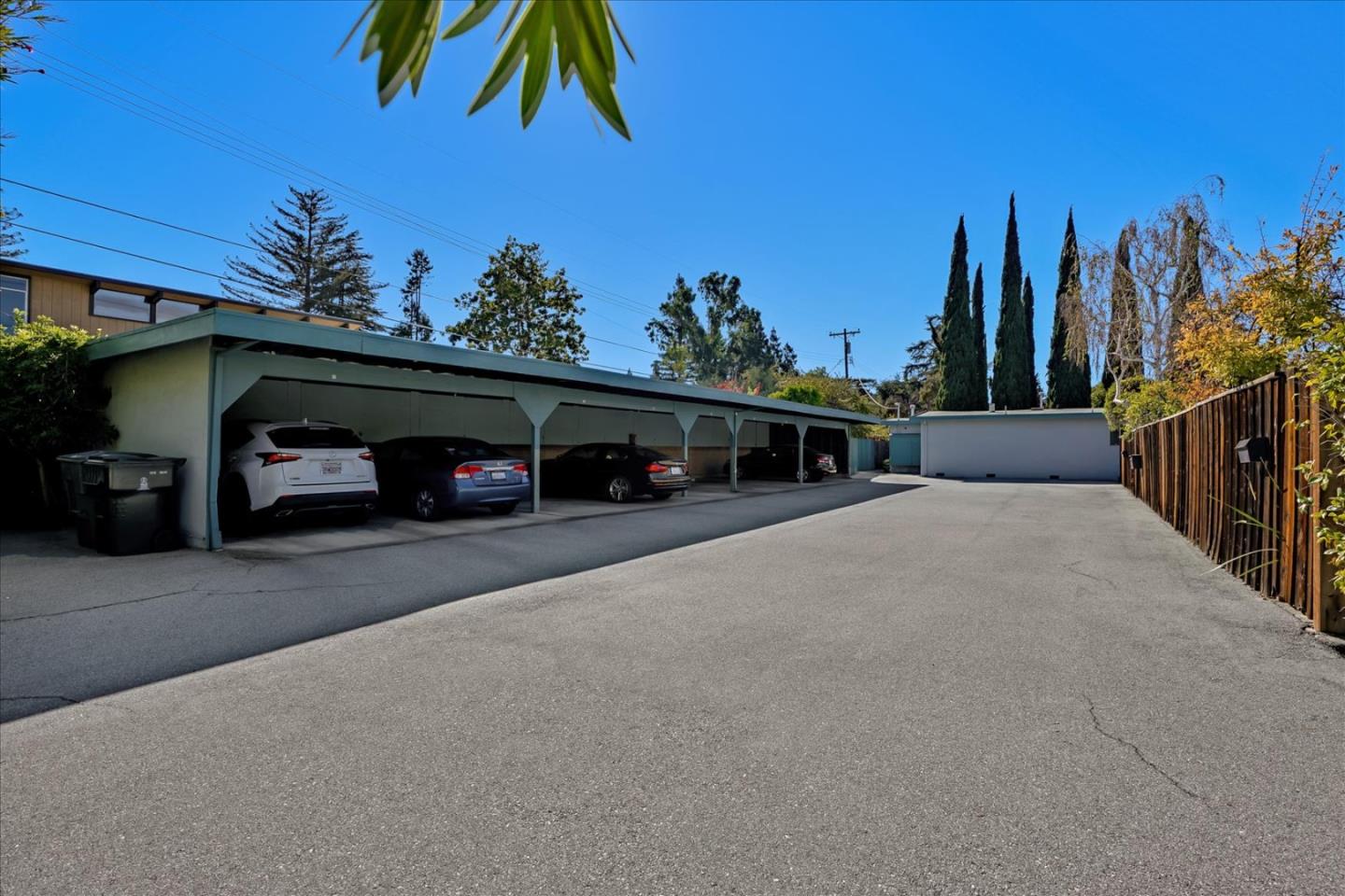 403-419 James Road, PALO ALTO, California 94306, ,Comm Ri Multi-units 5+,For Sale,James Road,ML81871512