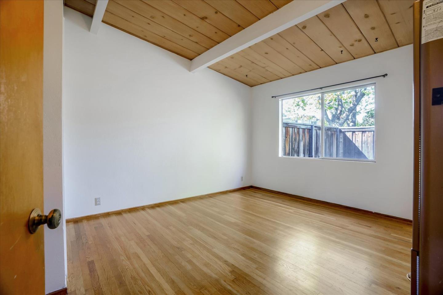 403-419 James Road, PALO ALTO, California 94306, ,Comm Ri Multi-units 5+,For Sale,James Road,ML81871512