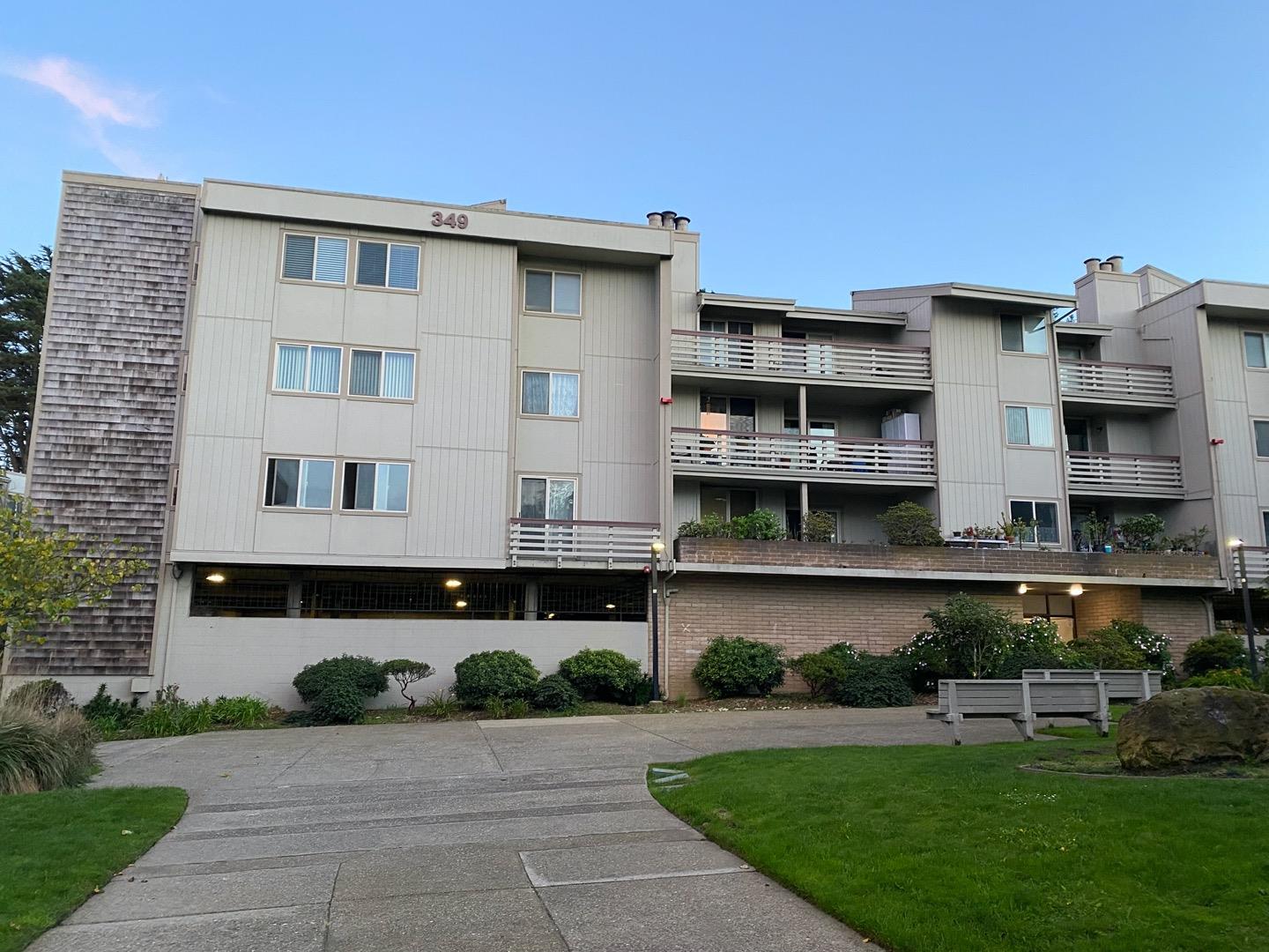 Detail Gallery Image 1 of 1 For 349 Philip Dr #104,  Daly City,  CA 94015 - 2 Beds | 2 Baths