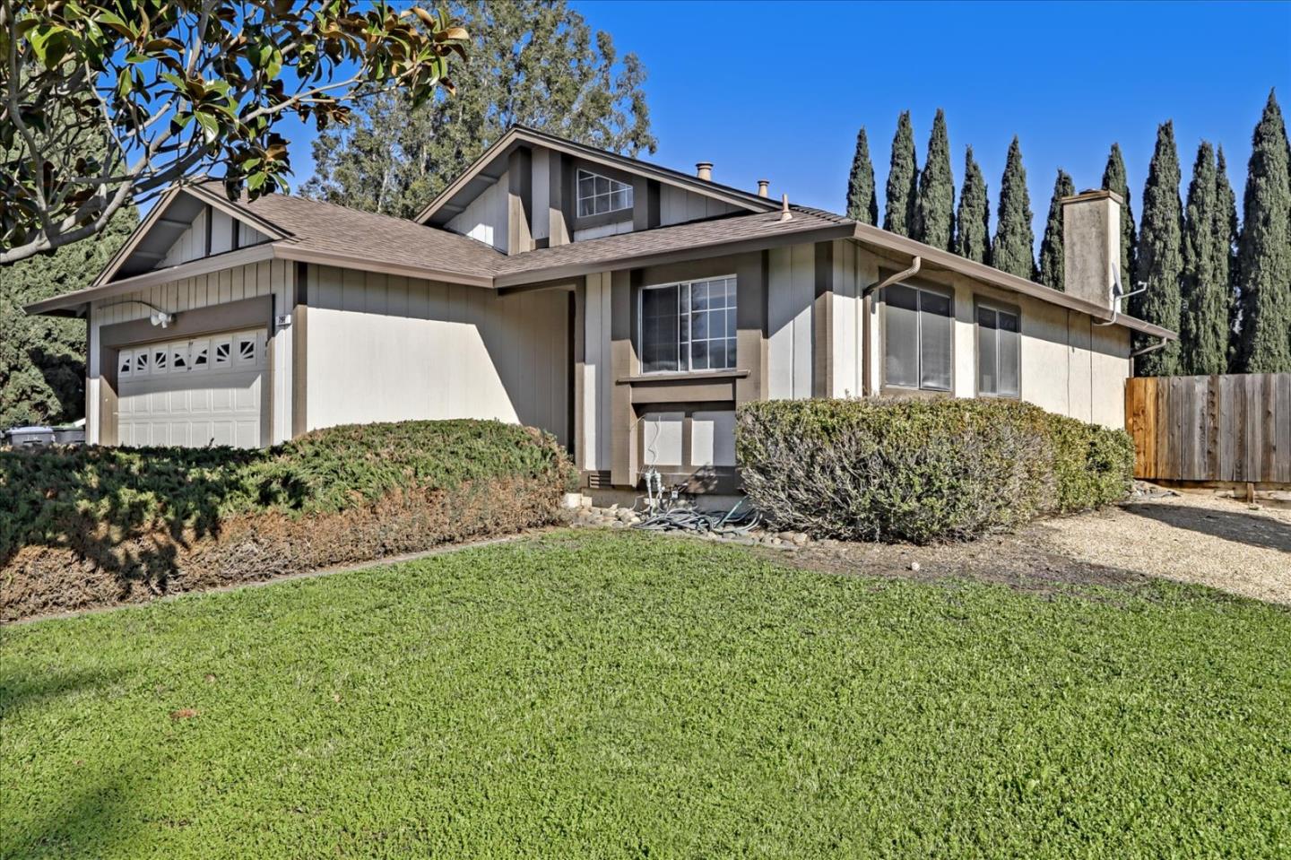 Detail Gallery Image 1 of 1 For 796 Orinda Ct, Fairfield,  CA 94534 - 4 Beds | 2 Baths