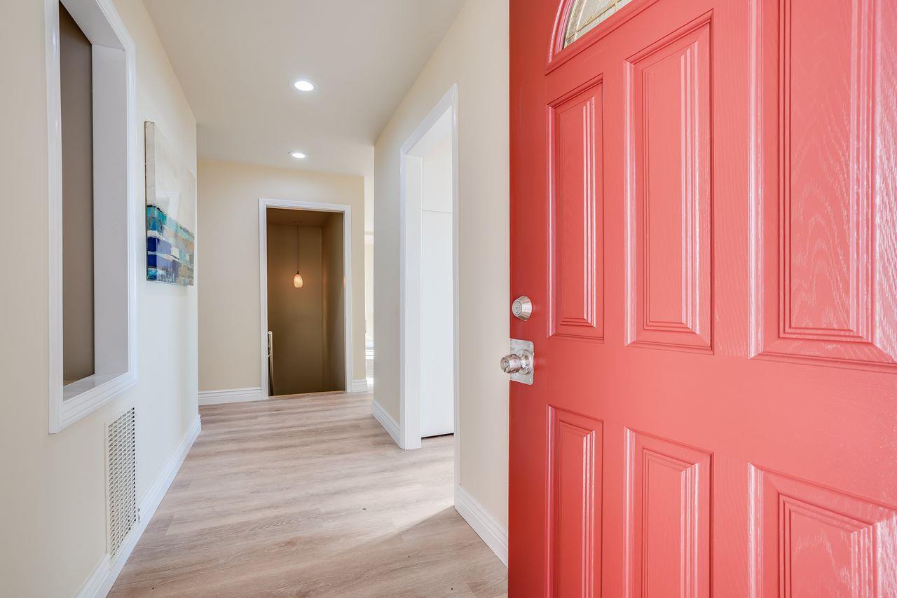 Detail Gallery Image 1 of 1 For 1910 Lomita Dr, San Leandro,  CA 94578 - 4 Beds | 3/1 Baths