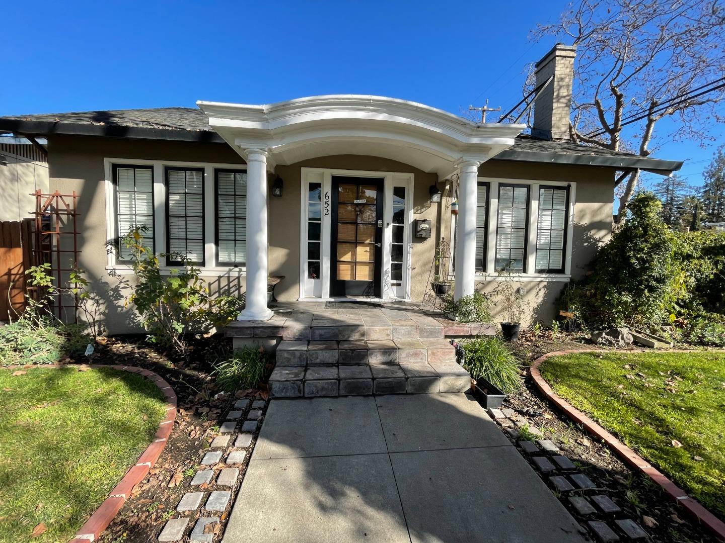 652 Elm St, San Jose, CA 95126 2 Beds 2 Baths (Sold) ML81871852