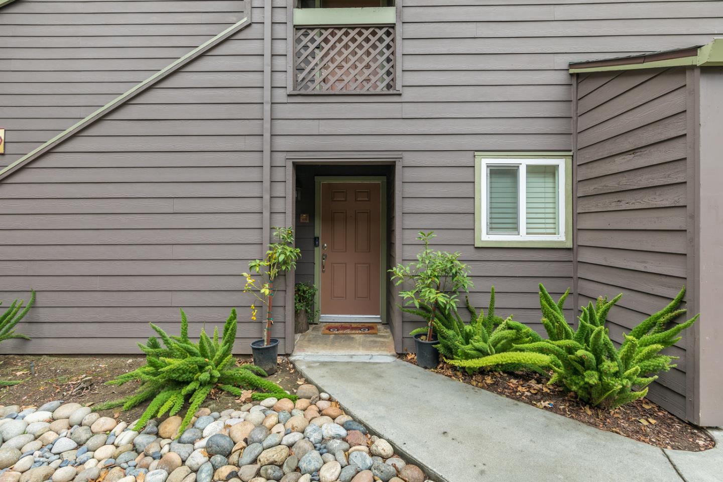 Detail Gallery Image 1 of 1 For 939 Catkin Ct, San Jose,  CA 95128 - 1 Beds | 1 Baths