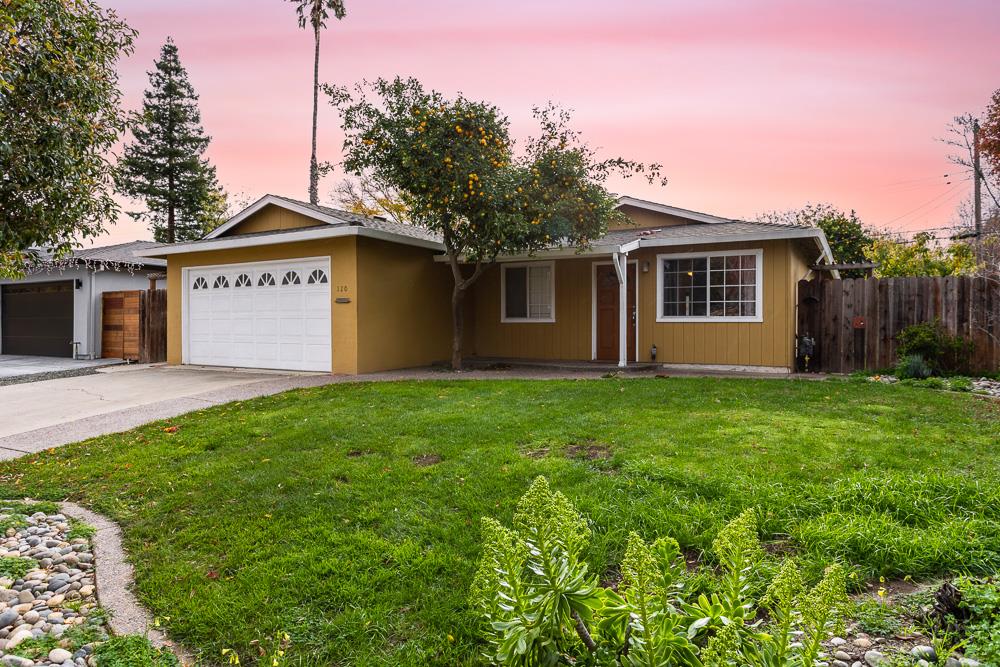 Detail Gallery Image 1 of 1 For 120 Arroyo Grande Way, Los Gatos,  CA 95032 - 4 Beds | 2 Baths