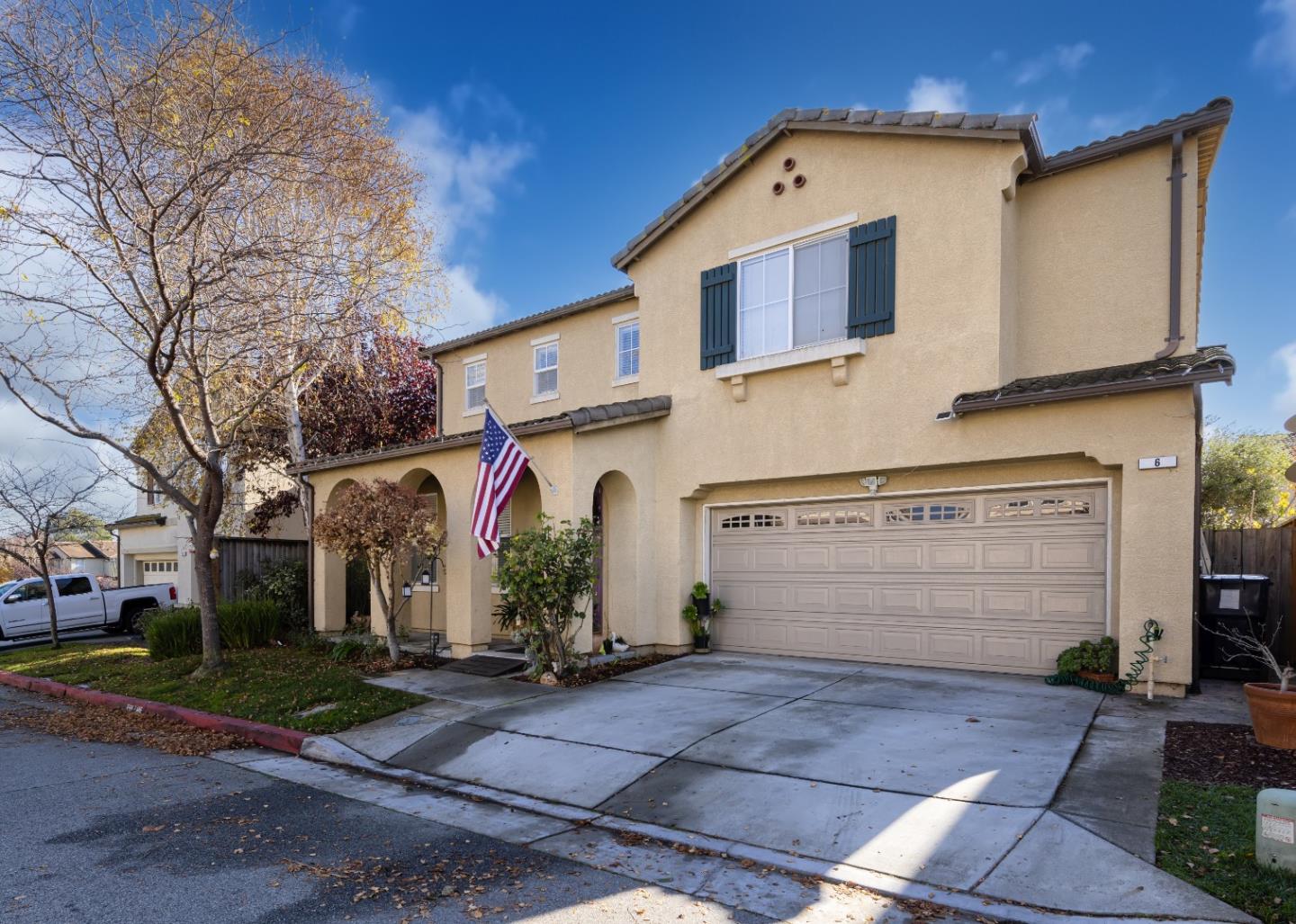 Detail Gallery Image 1 of 1 For 6 Porta Vista Ct, Watsonville,  CA 95076 - 4 Beds | 3 Baths