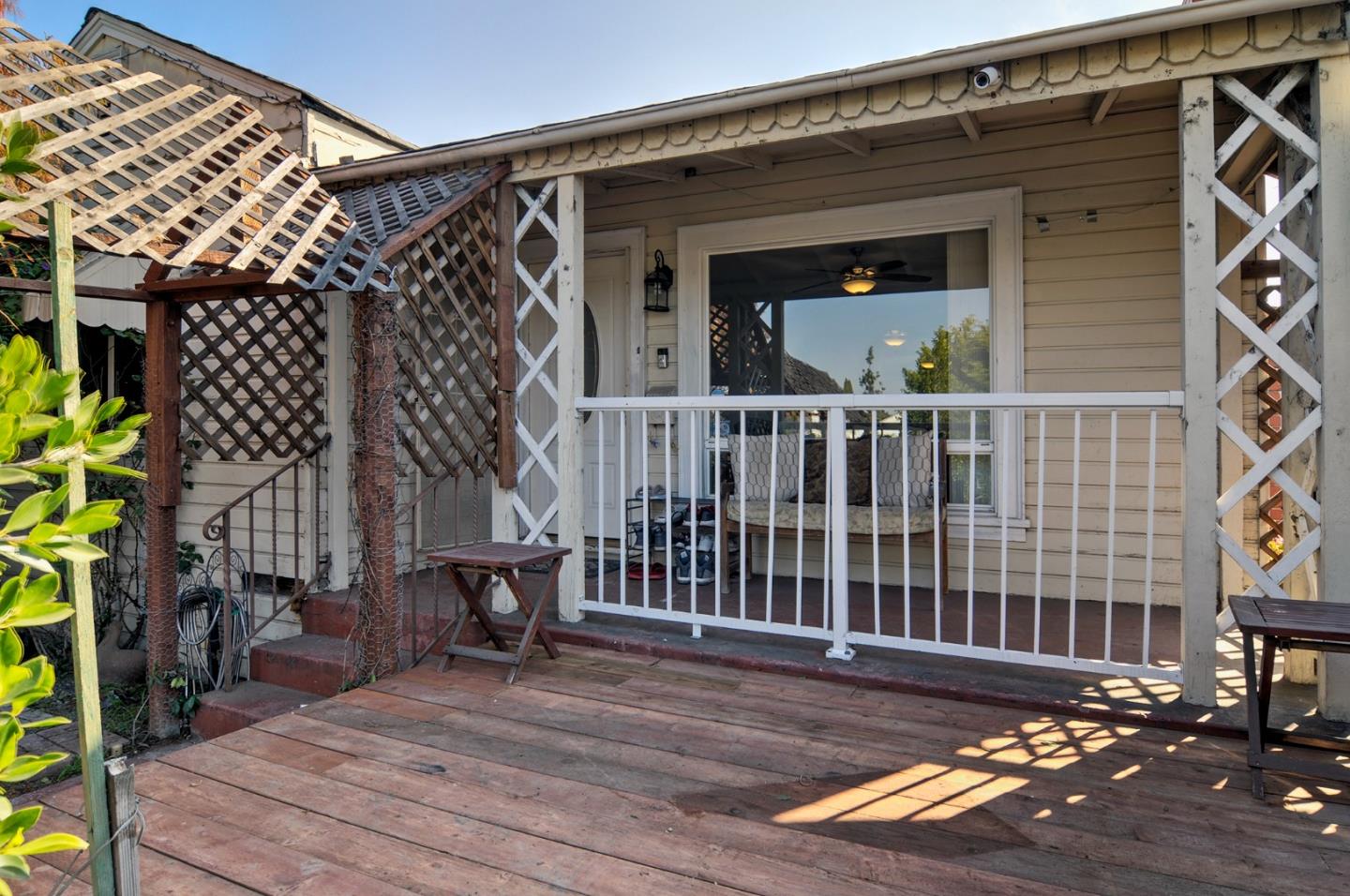 Detail Gallery Image 1 of 1 For 1538 Fairmont Dr, San Leandro,  CA 94578 - 2 Beds | 1 Baths